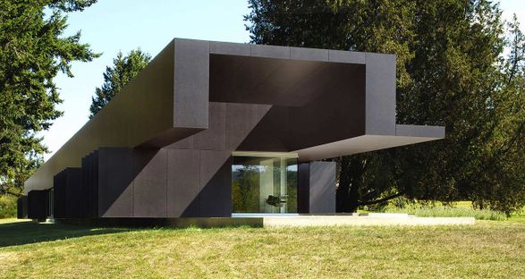 Linear House