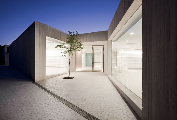 Sant Josep Library