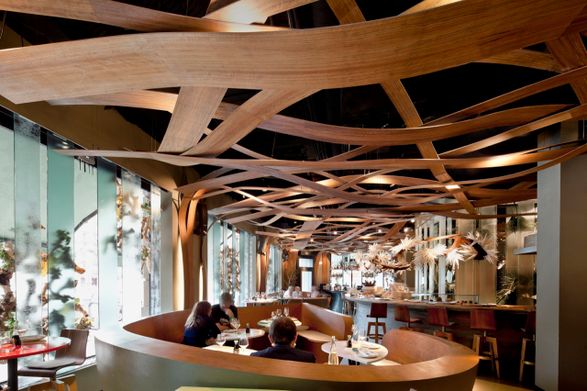 Ikibana Paral Restaurant