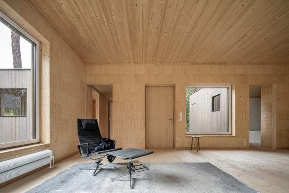 Koeris House