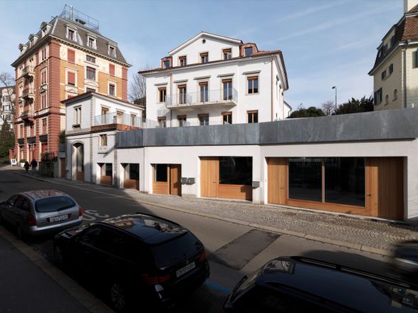 House Z22 And Warehouse F88