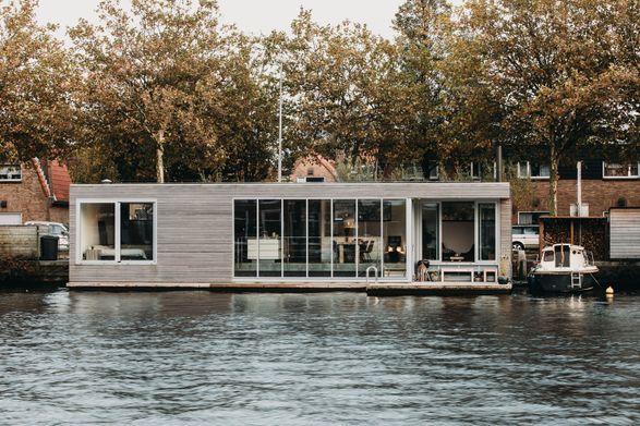 Energy Neutral Floating Villa ‘Haarlem Shuffle’