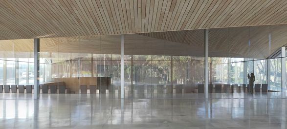 IESE Business School