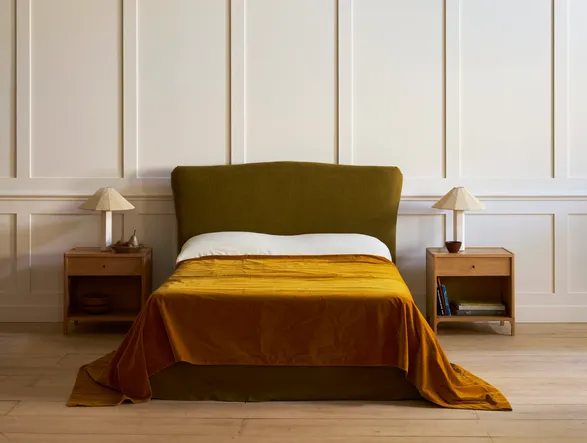 Pinch Moreau Pleated Bed