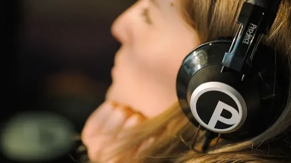 Pro-ject Hear It One Anniversary Headphones