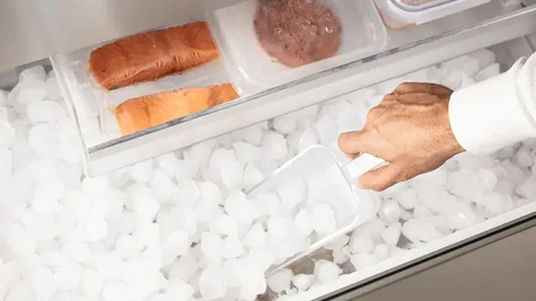 Thermador Freedom® Built-in Freezer Column 18'' Panel Ready