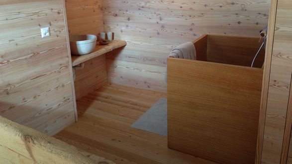 Unique Wood Design Gongo Wooden Bathtubs