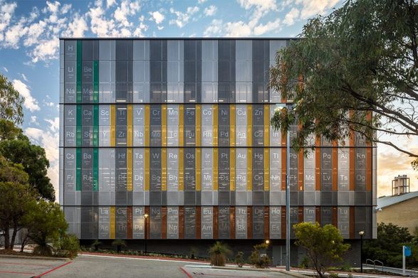Capral  AGS Commercial CW150 150mm Curtain Wall Window System