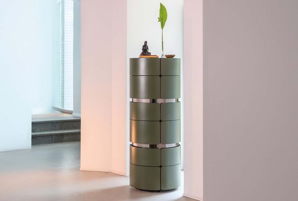 FlouﾠToshi - Bedside Table