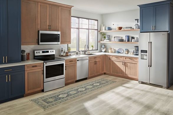 Maytag 30-inch Wide Electric Range with Steam Clean - 5.3 cu. ft.