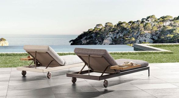 Minotti Patio Daybed