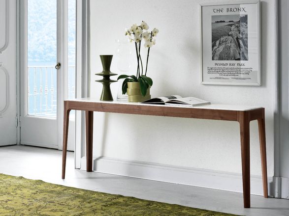 Porada Ziggy Console Table