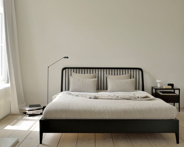 Ethnicraft Spindle Bed