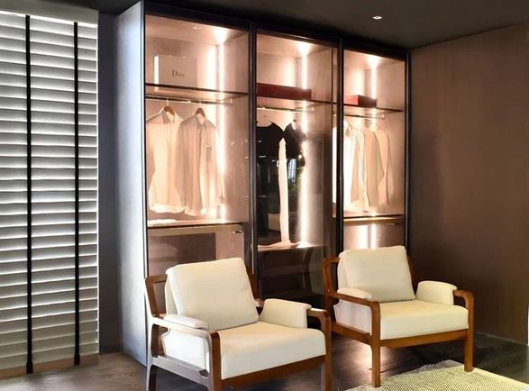 Able Culpo Wardrobe