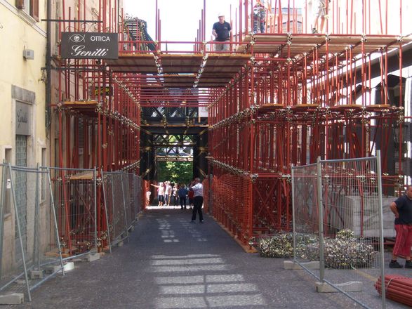 Pilosio T&c Easy And Versatile Traditional Scaffolding