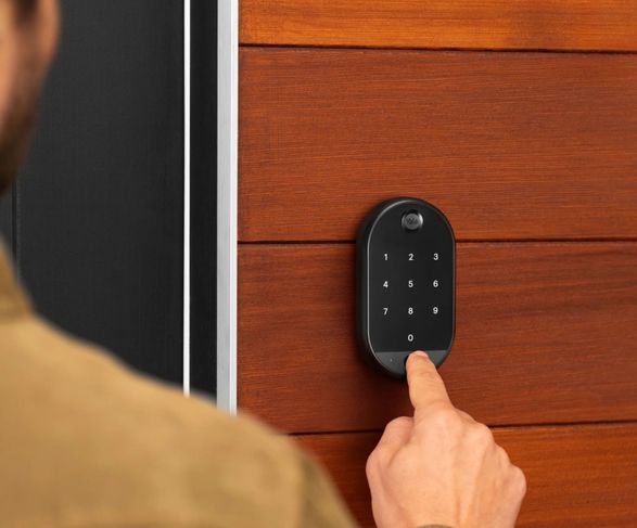 August Yale Keypad Touch Lock