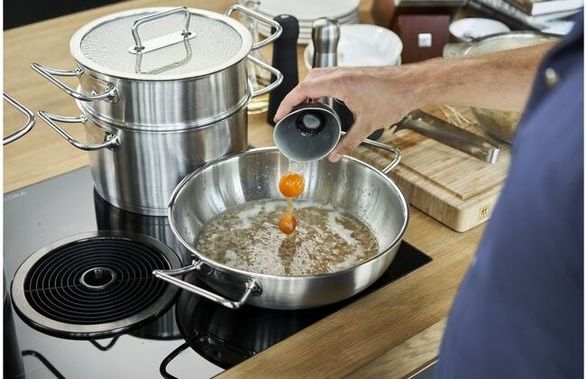 Zwilling 30 cm / 12 inch 18/10 Stainless Steel Wok