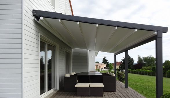 Sergeferrari Outdoor solar protection Soltis 622