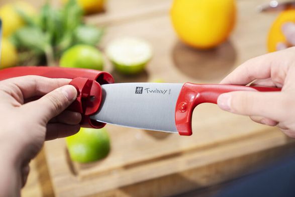 Zwilling Zwilling Twinny Knife 4.25 Inch Chef's Knife