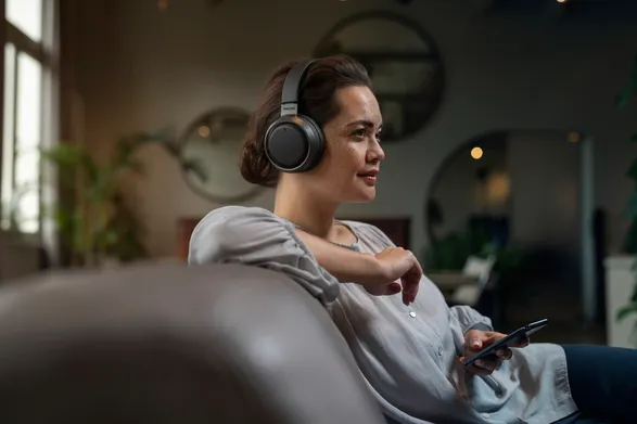 Philips Fidelio Over-ear Wireless Headphones