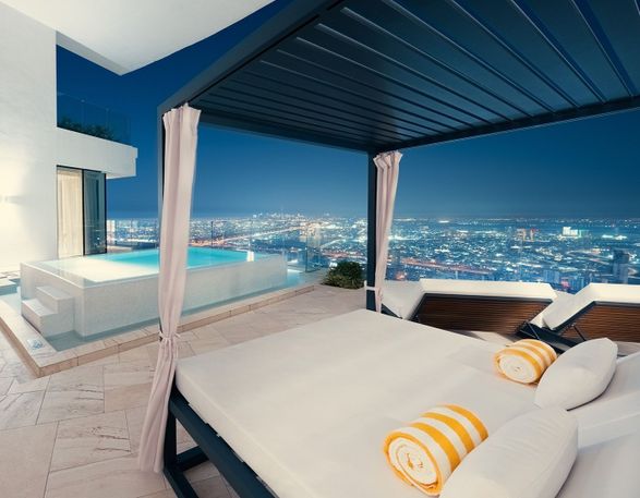 Gandia Blasco Elevated Daybed Fixed Slats