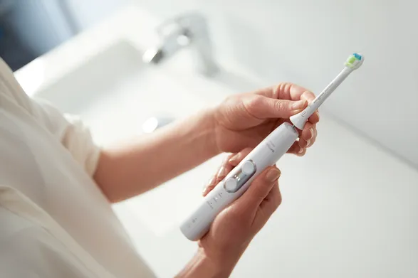 Philips Philips Sonicare ProtectiveClean 6100 Electric Toothbrush