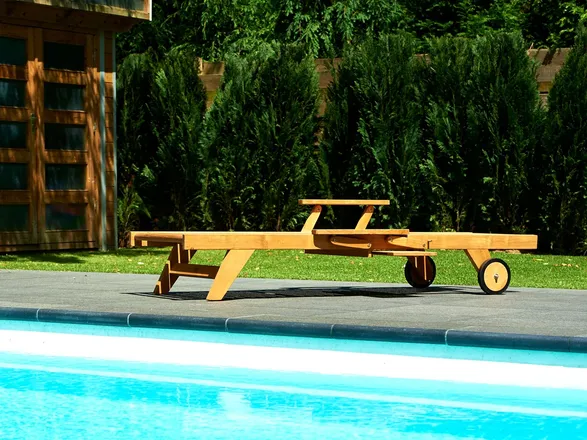 Traditional Teak Leah Lounger