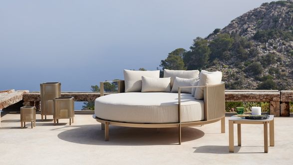 Serralunga Solanas Round Chill Bed