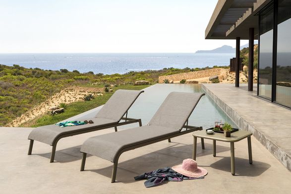 Emu Tiki Stackable Sunbed
