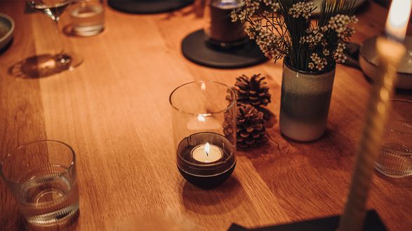 Hofats Gravity Candle Lantern