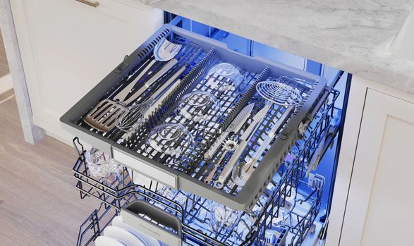 Thermador Star Sapphire® Dishwasher 24'' Custom Panel Ready