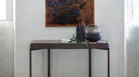 Porada Blush Console