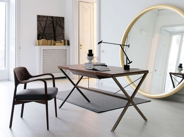 Porada Stylo Writing Desk