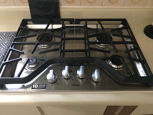 Maytag 30-inch Wide Gas Cooktop with Power™ Burner