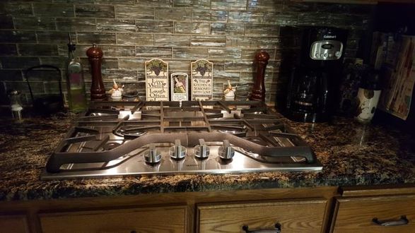 Maytag 30-inch Wide Gas Cooktop with Power™ Burner