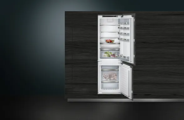 Siemens Iq500 Built-in Fridge-freezer With Freezer At Bottom