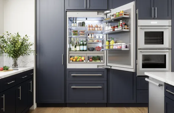 Thermador Freedom® Built-in Bottom Freezer 36'' Panel Ready