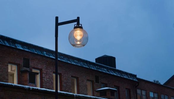 Zero City Globe Outdoor Floor Lamp
