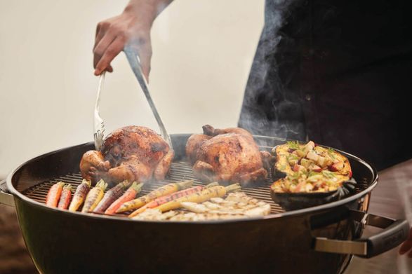 Napoleon Premium 22 Charcoal Kettle Grill