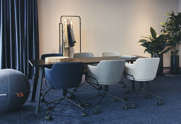 David Design Skift Wheel Chair