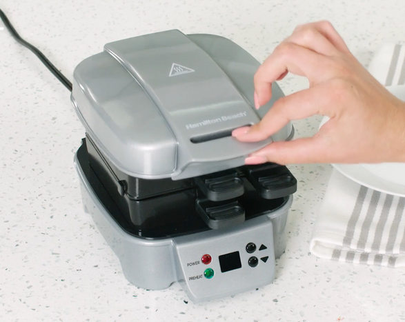 Hamiltonbeach Sandwich Stacker™ Hot Sandwich Maker, Silver