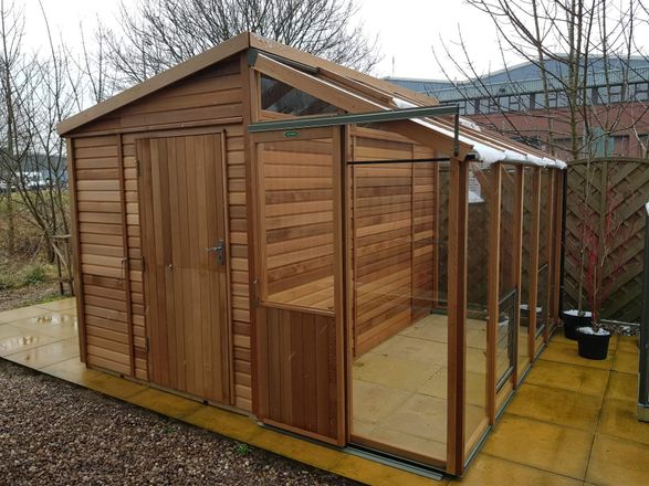 Alton Green Houses Fusion 10 Cedar Greenhouse (10'10" X 10'7")