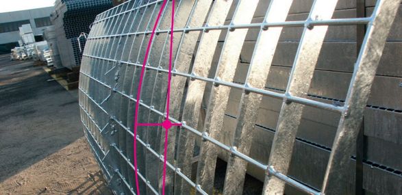 Baldassar Pressed Grating