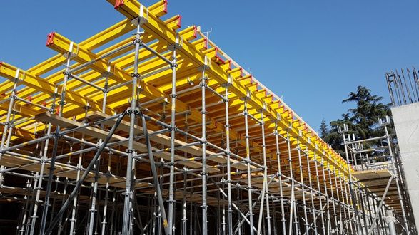Condor Multicom Shoring Towers