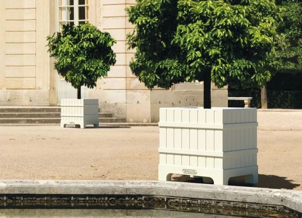 Serralunga Versailles Planter