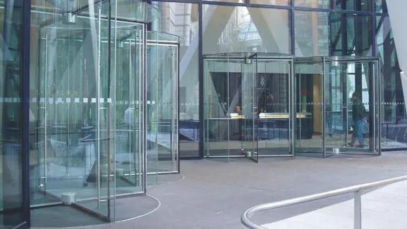 Boon Edam Crystal Tourniket Glass Revolving Door