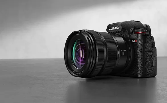 Panasonic Lumix S5ii 24.2 Mp Cmos Sensor Mirrorless Fullframe Digital Camera