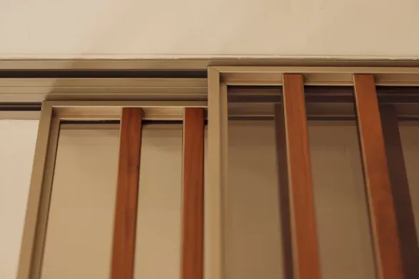 Anaunia Aria Sliding Walls