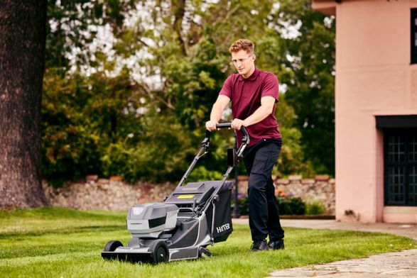 Hayter Harrier 41 PRO 60V Battery Mowers