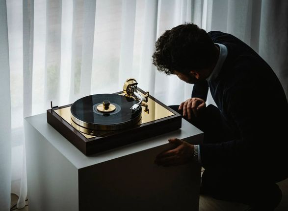 Pro-Ject The Classic Reference Vinyl Playe